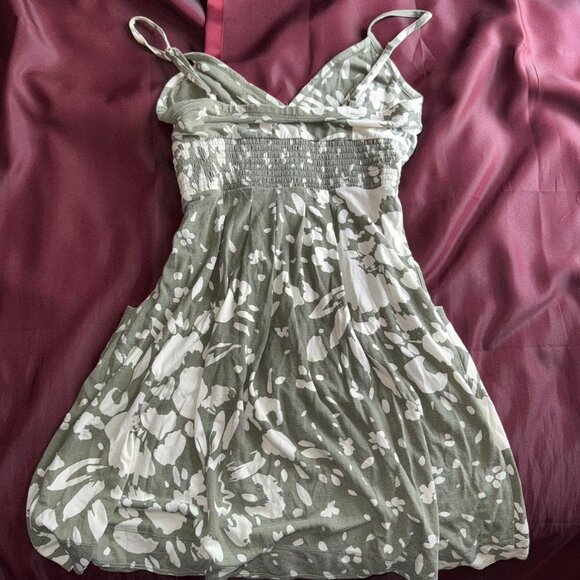 American Eagle Outfitters Women's Green Dress - Picture 1 of 4